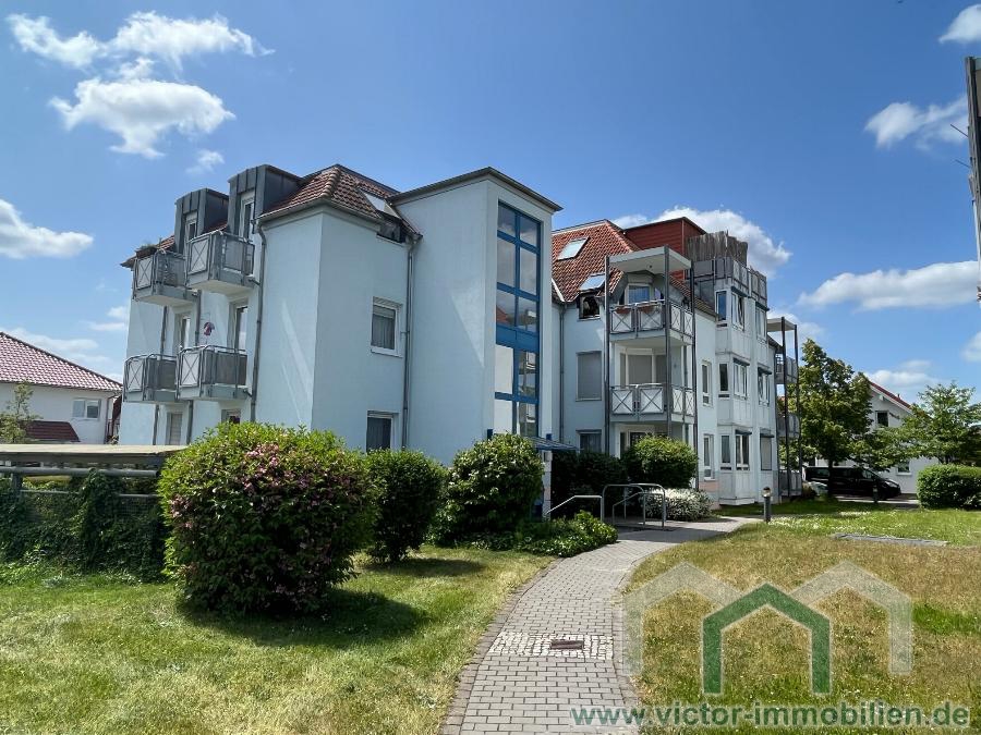 3-zimmer-whg-mit-2-balkonen-wannenbad-und-tiefgaragenstellplatz-1-og