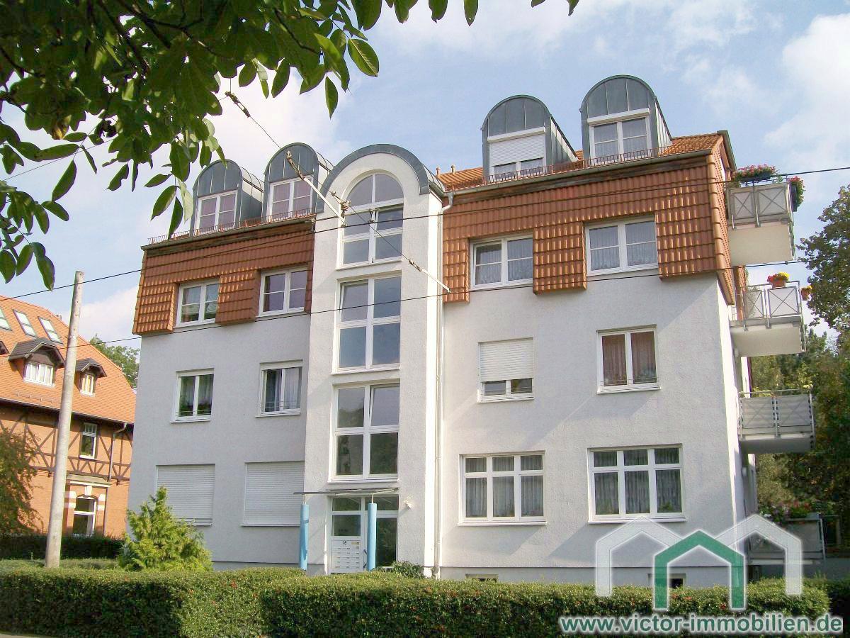2-zimmer-whg-mit-balkon-wanne-aussenjalousien-in-ruhiger-wohnlage-1-og