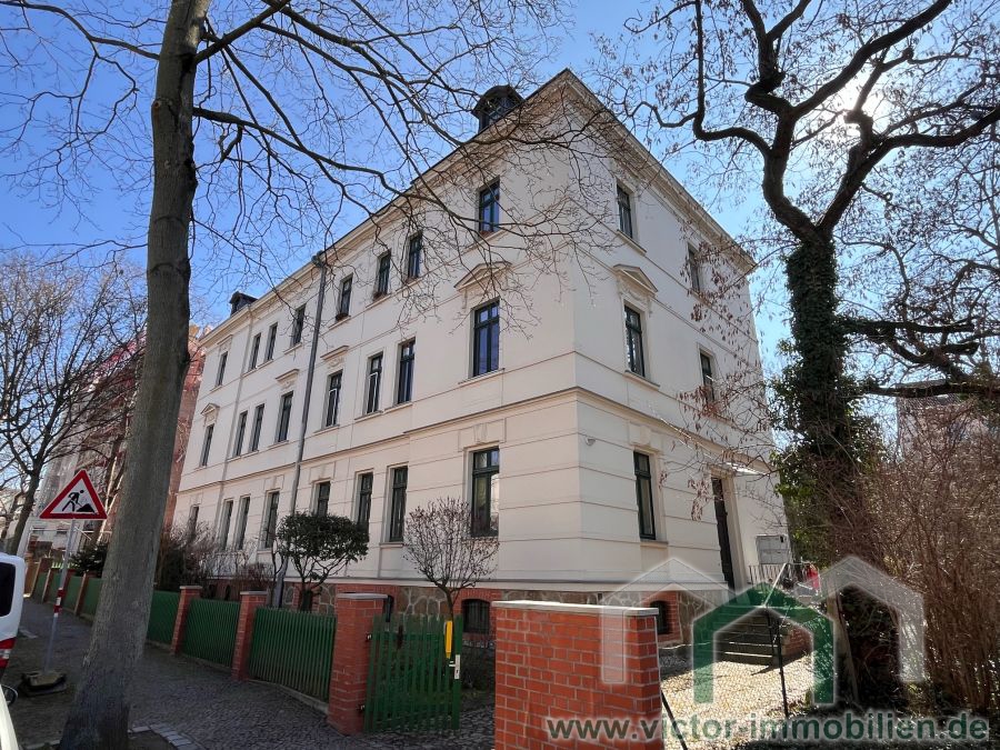 Gepflegtes Mehrfamilienhaus mit viel Potenzial - voll vermietet