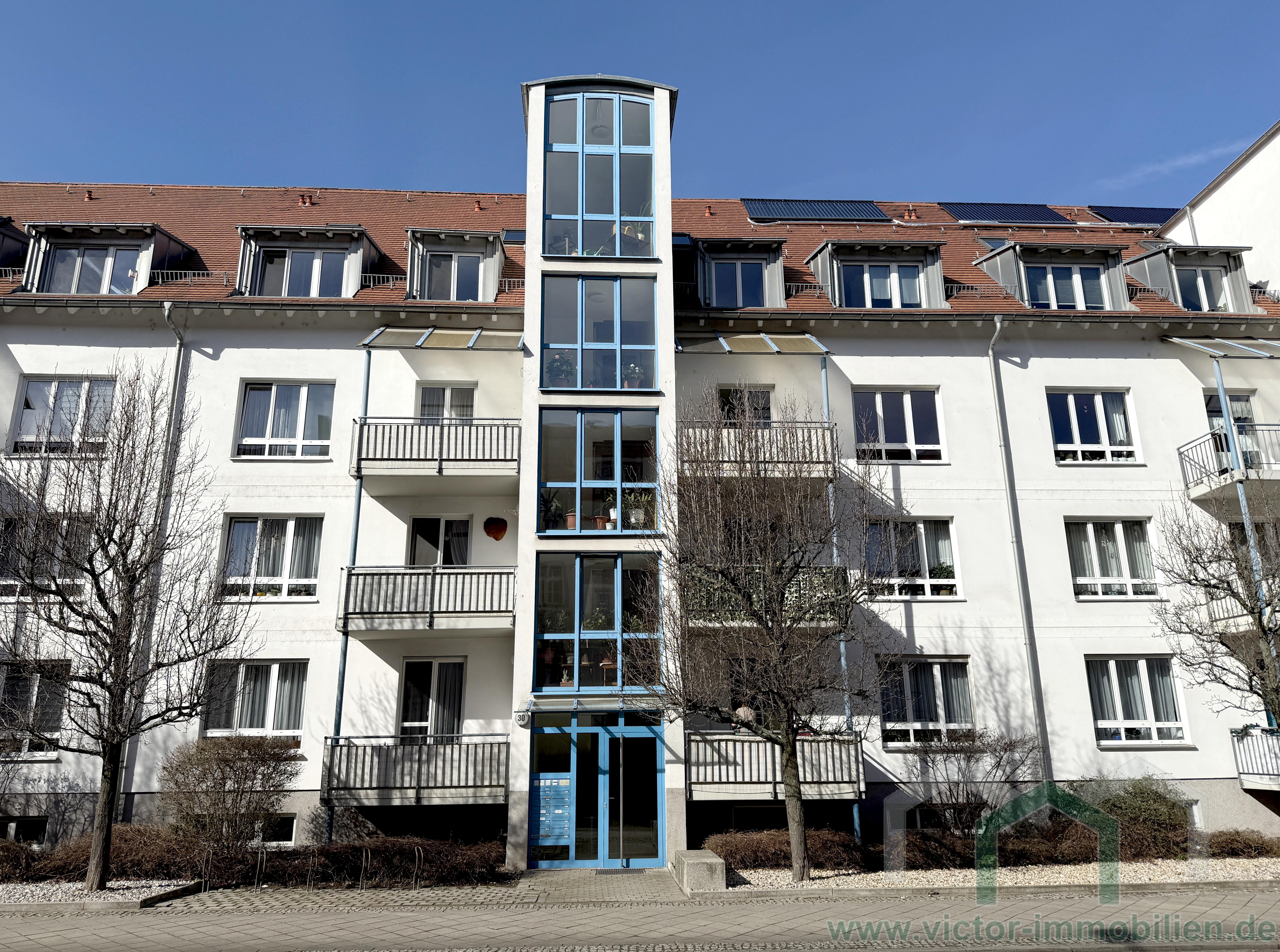 2-zimmer-whg-mit-zwei-balkonen-und-tiefgaragenstellplatz-in-ruhiger-wohngegend