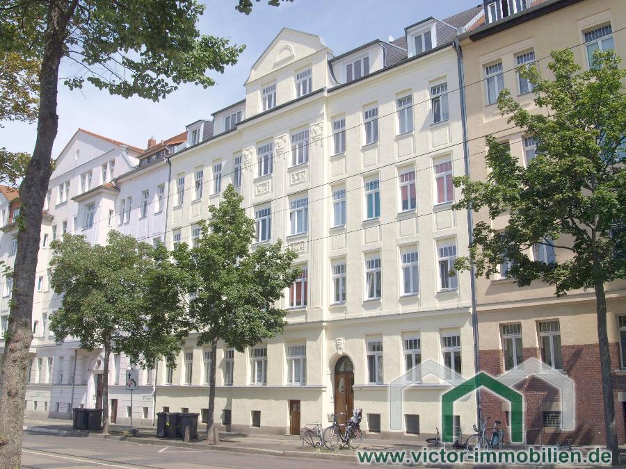 3-zimmer-whg-in-zentrumsnaehe-mit-verglastem-balkon-und-tageslichtbad-mit-wanne