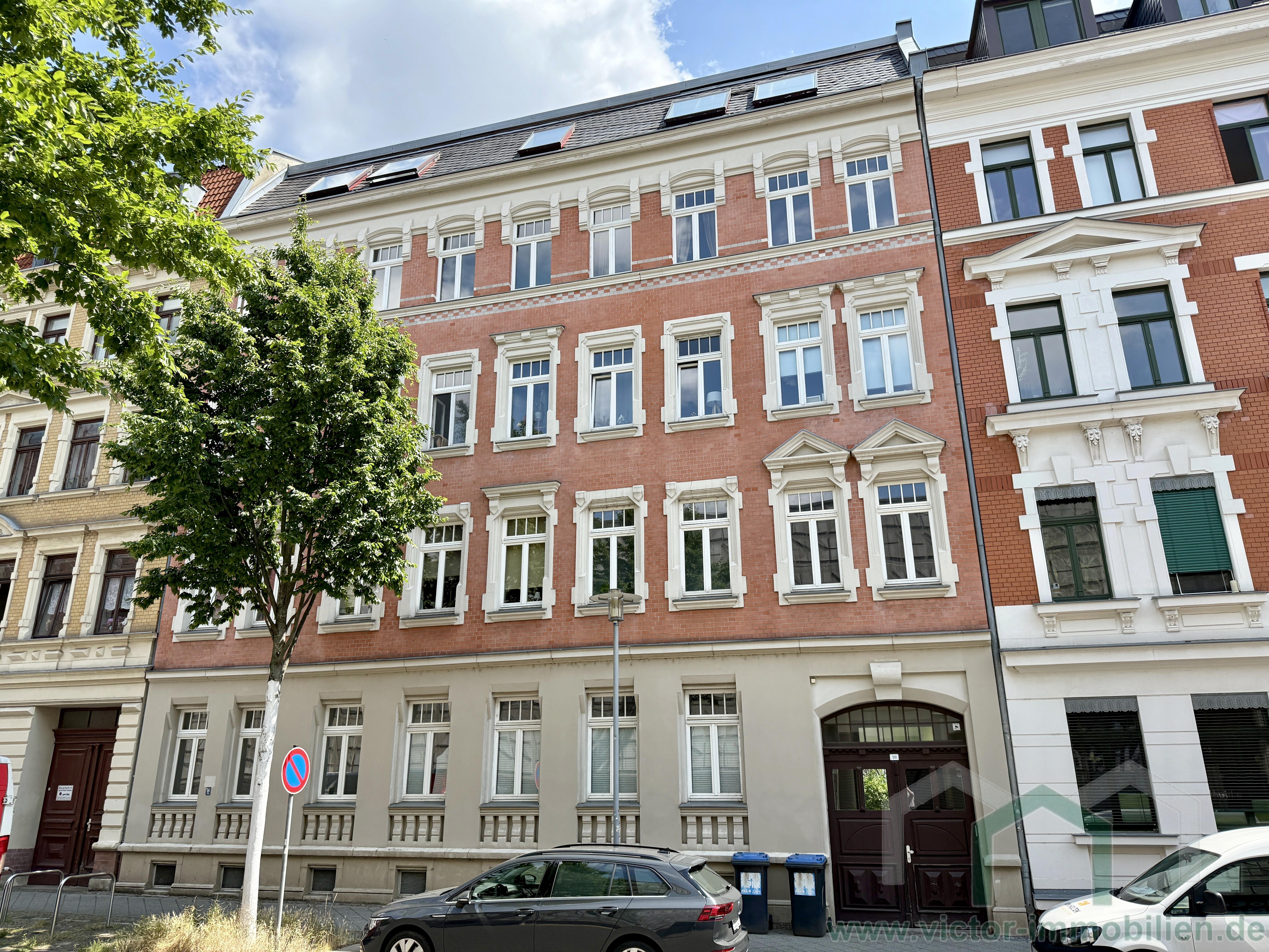 renovierte-2-5-zimmer-erdgeschosswohnung-mit-einbaukueche-in-begehrter-wohnlage