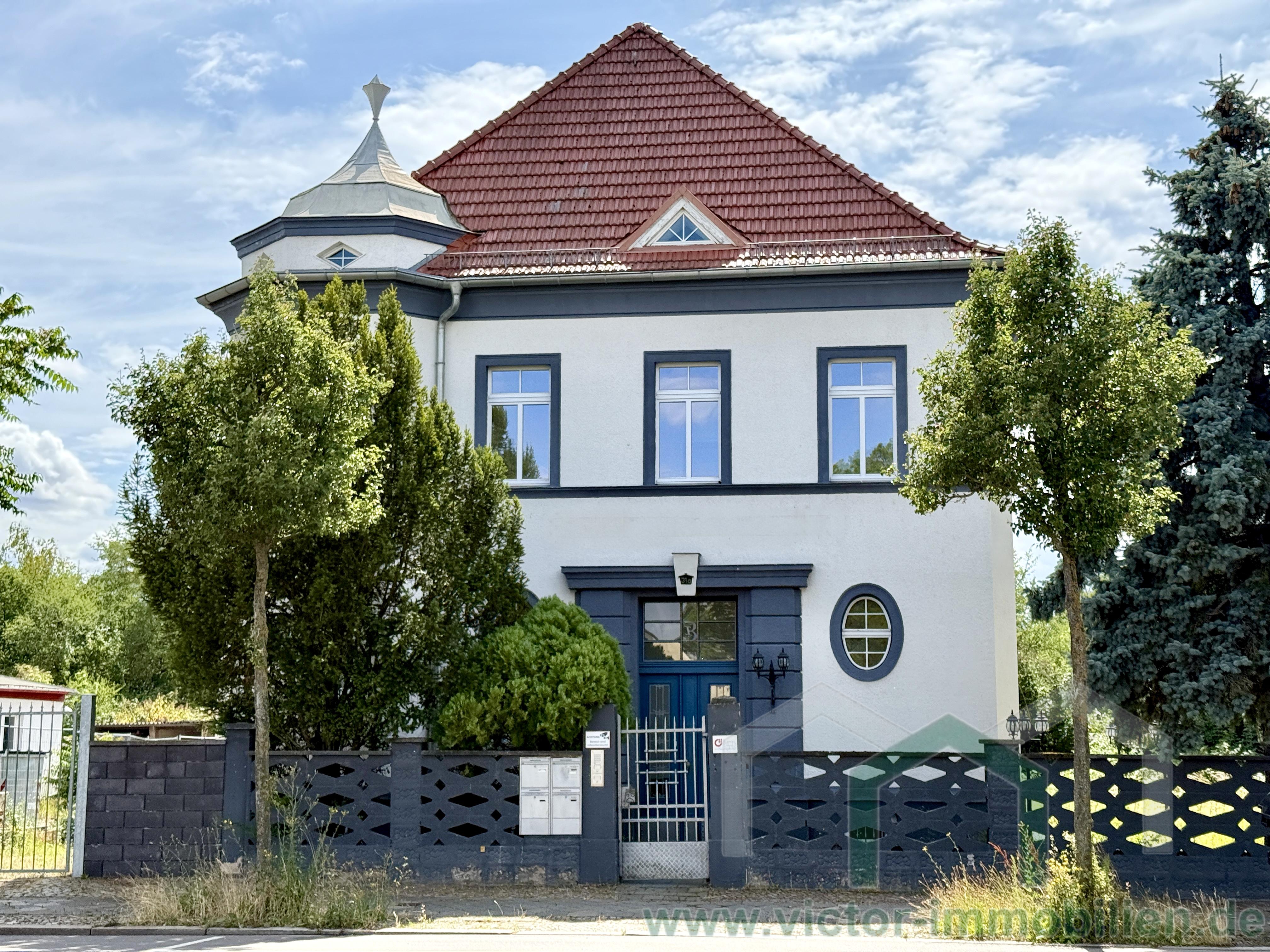 repraesentative-unternehmervilla-am-lindenauer-hafen-zu-vermieten