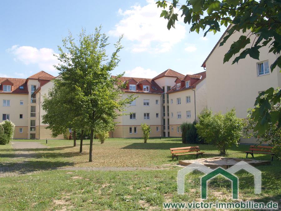 single-terrassenwohnung-mit-wanne-in-ruhiger-wohnlage