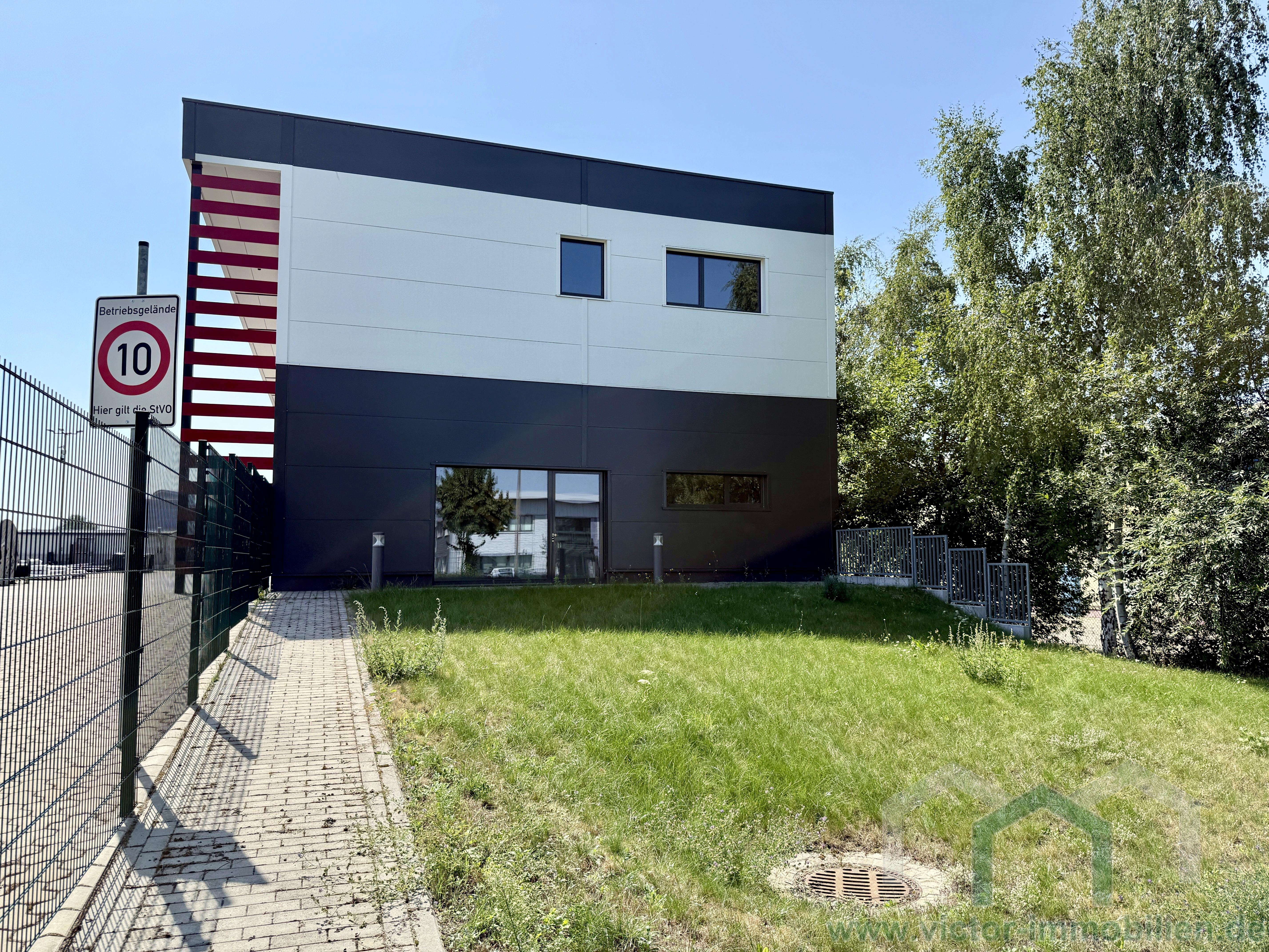 flexibel-teilbare-gewerbeflaeche-zu-vermieten